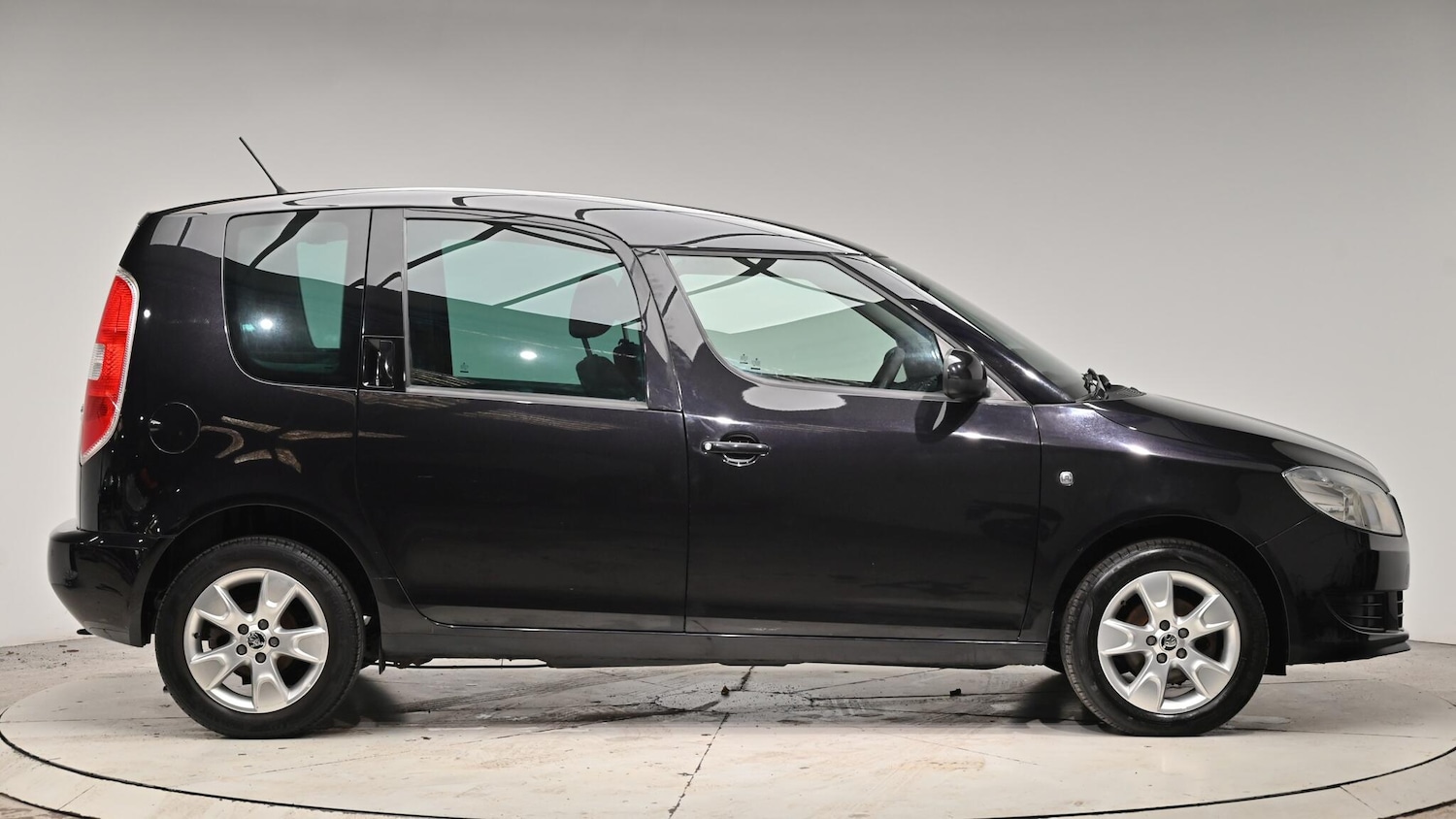 Used Skoda Roomster 2015 for sale - 76926386: Photo 38