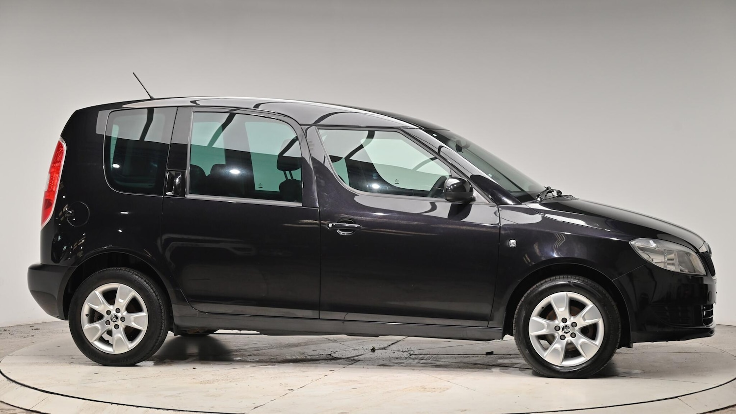 Used Skoda Roomster 2015 for sale - 76926386: Photo 39