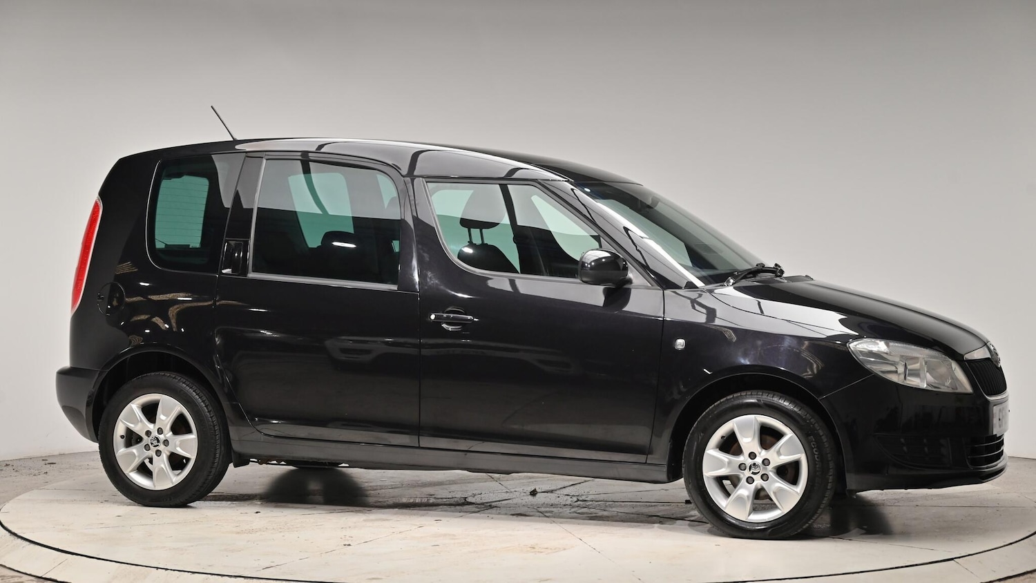 Used Skoda Roomster 2015 for sale - 76926386: Photo 40