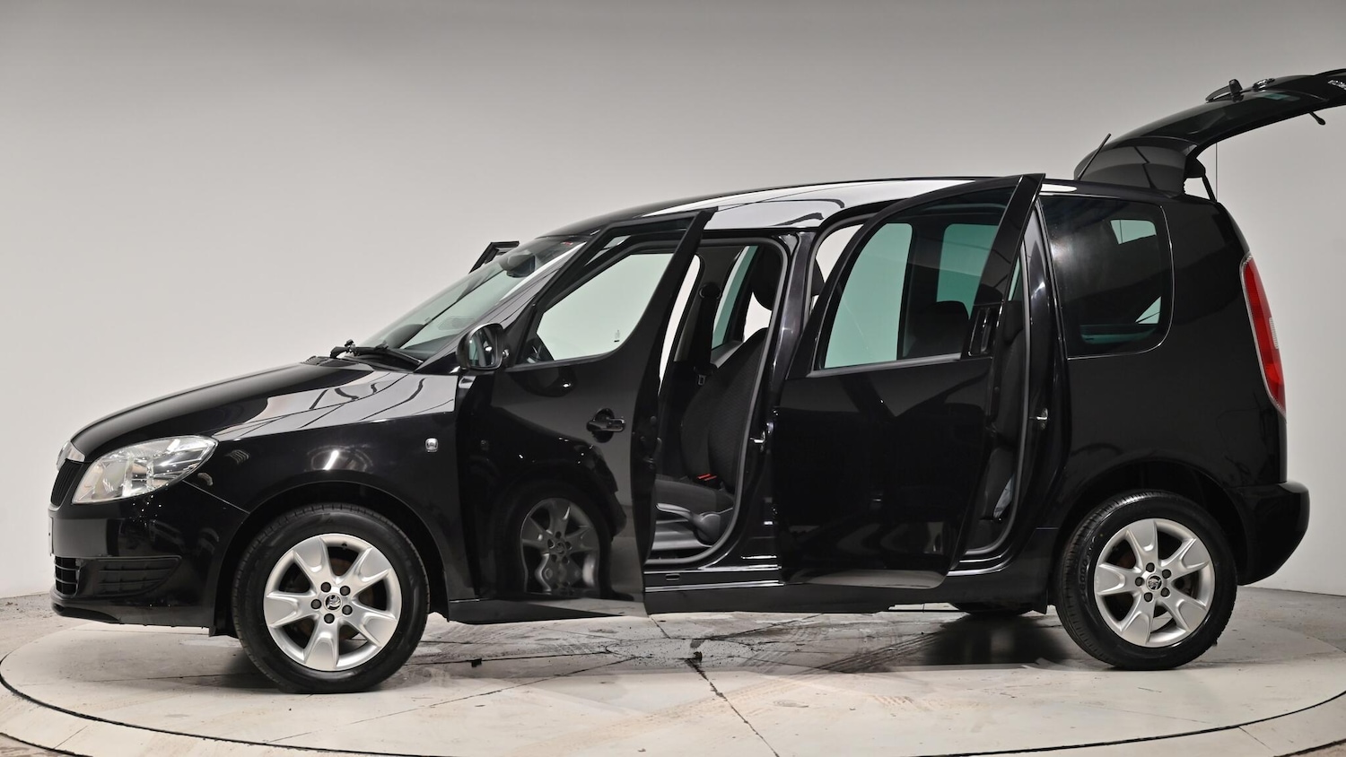 Used Skoda Roomster 2015 for sale - 76926386: Photo 55