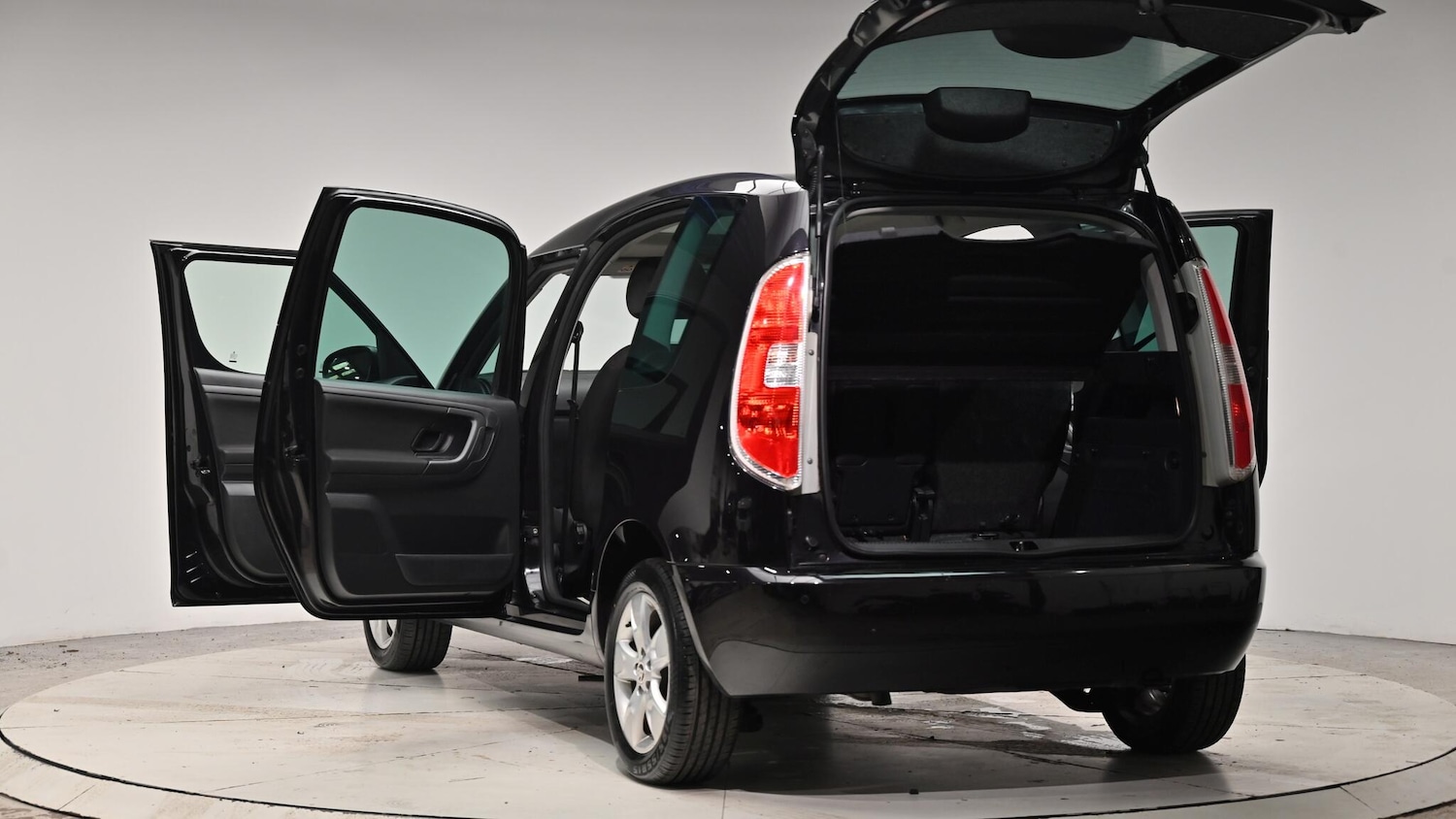 Used Skoda Roomster 2015 for sale - 76926386: Photo 63