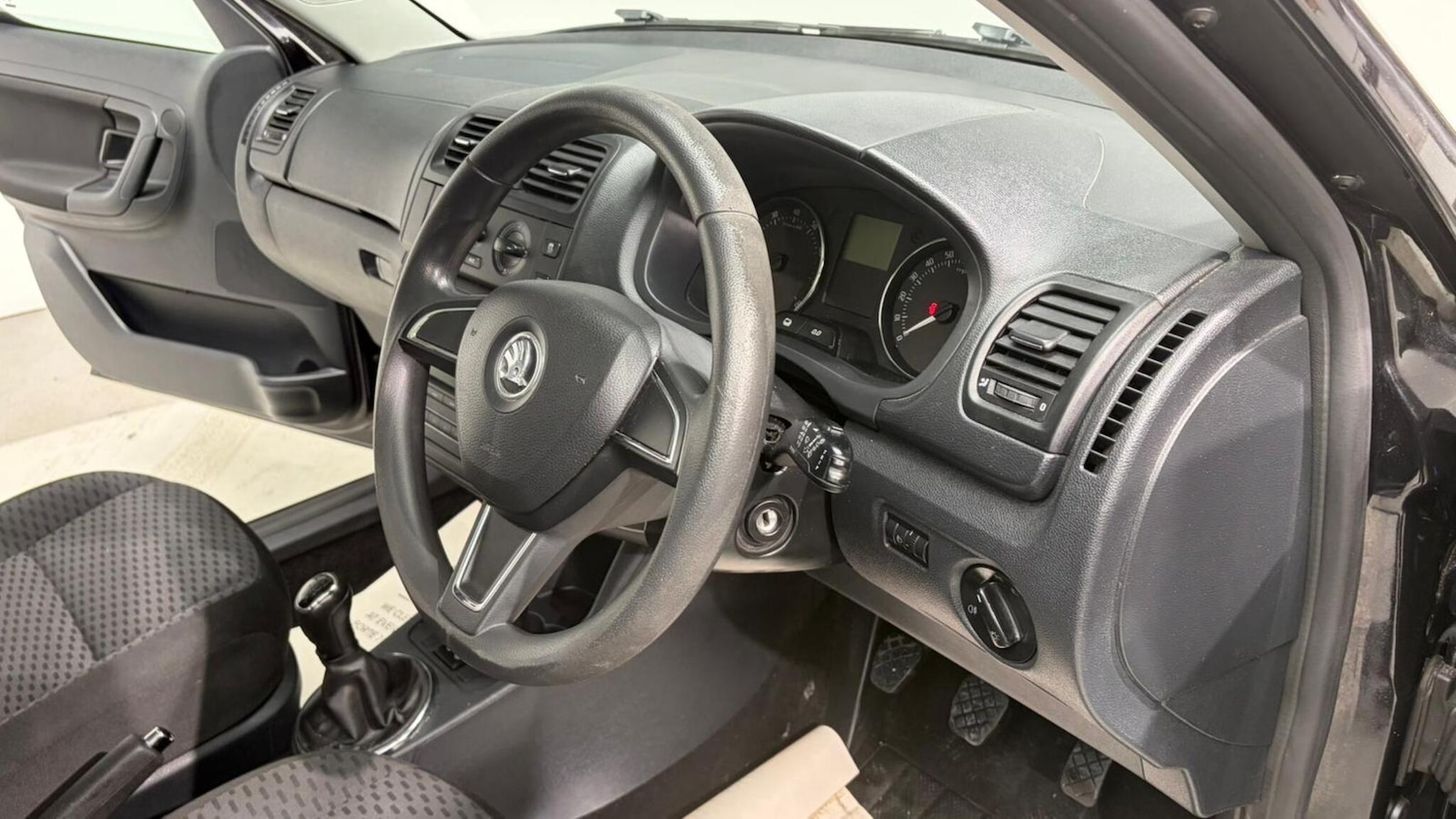 Used Skoda Roomster 2015 for sale - 76926386: Photo 79