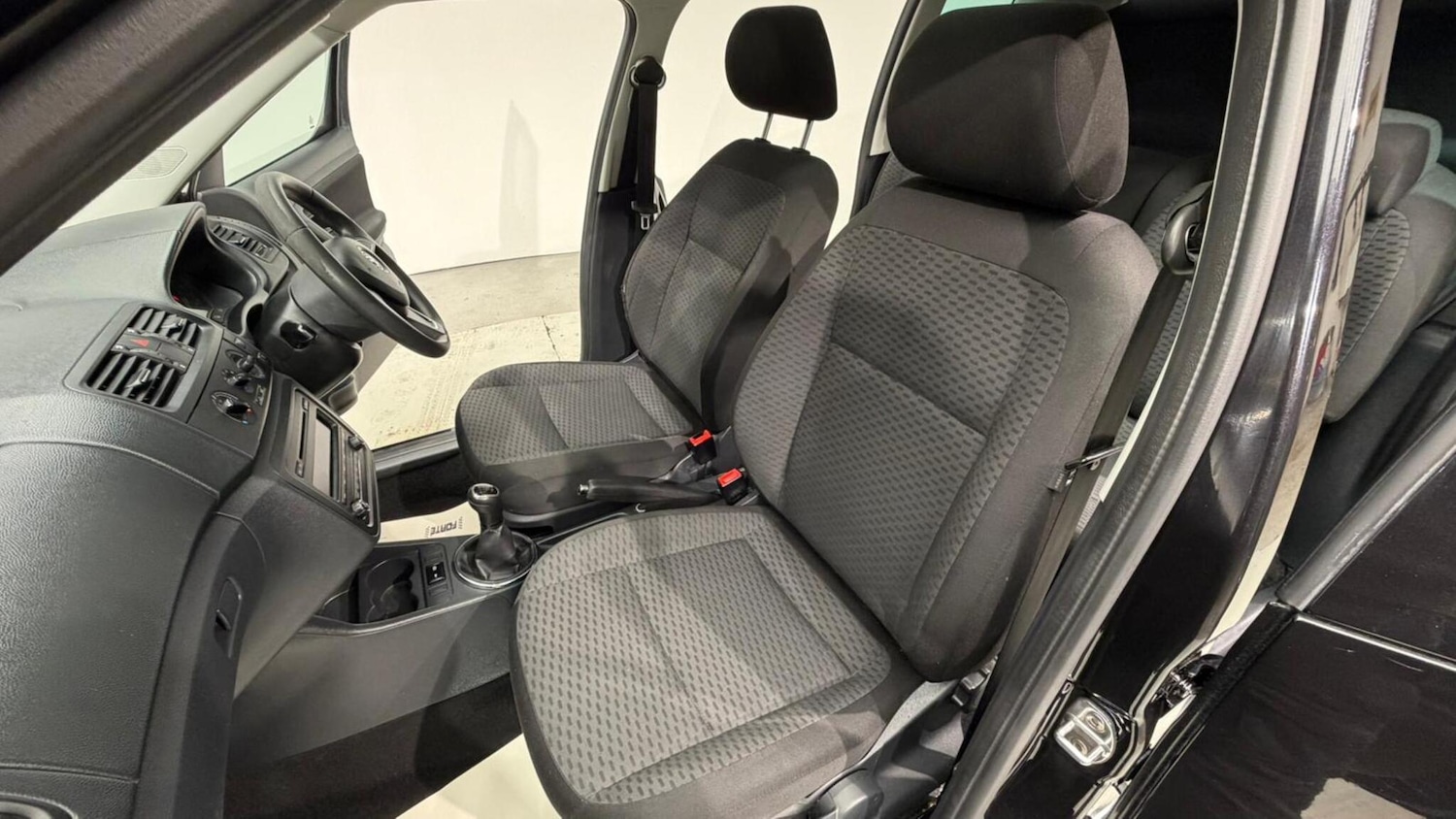 Used Skoda Roomster 2015 for sale - 76926386: Photo 83