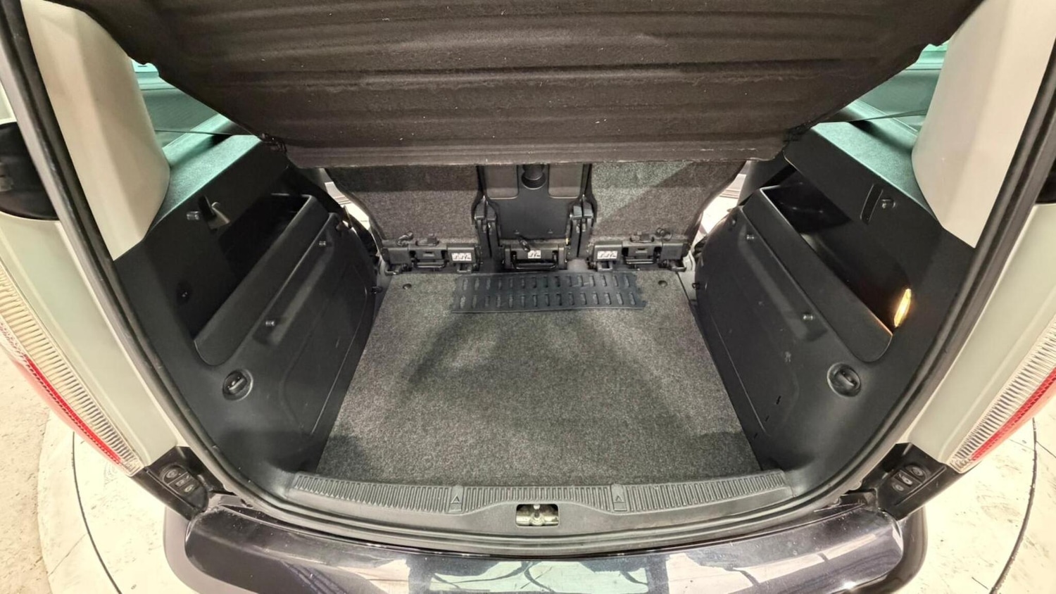 Used Skoda Roomster 2015 for sale - 76926386: Photo 86