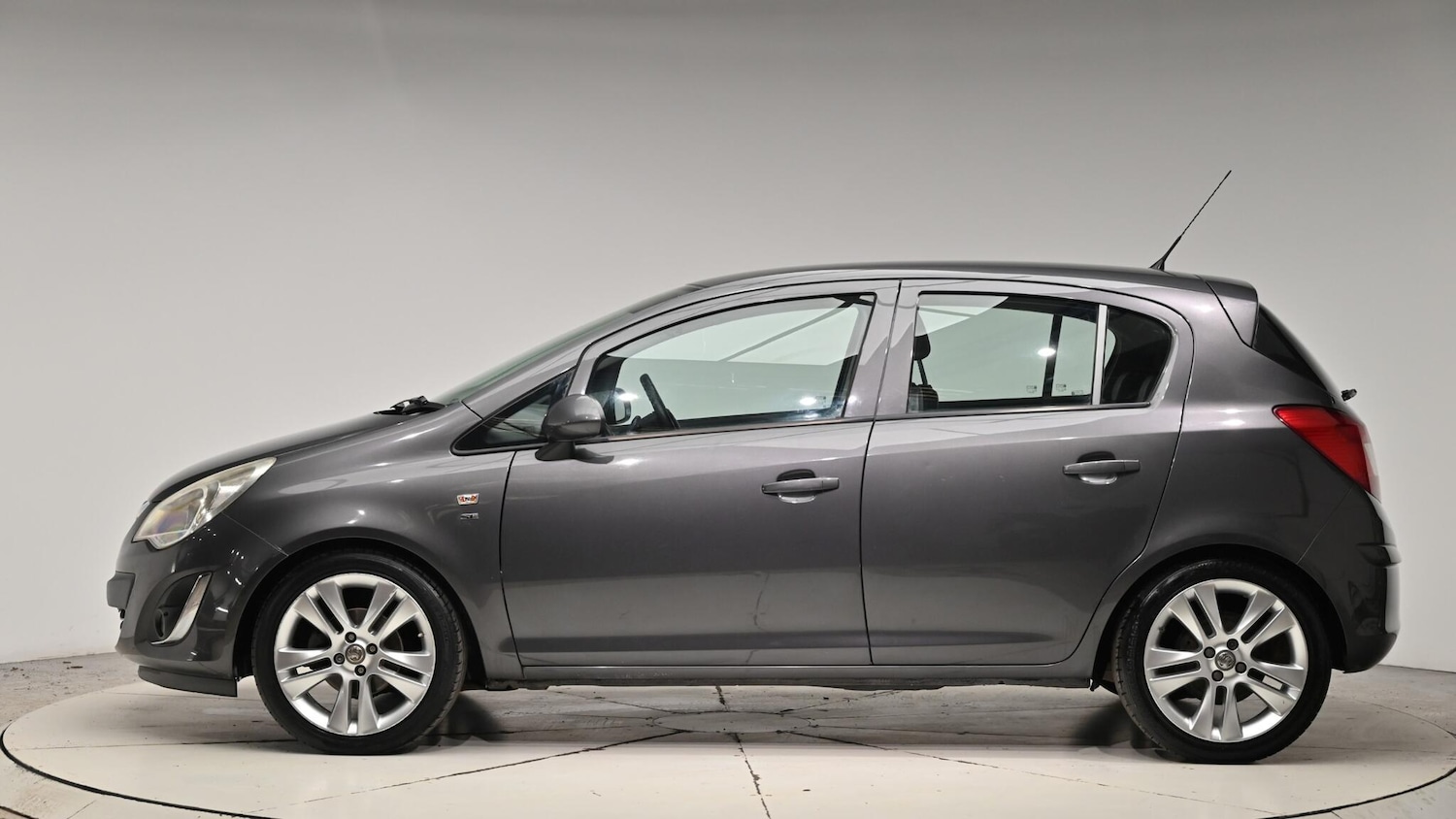 Used Vauxhall Corsa 2012 for sale - 76781016: Photo 3