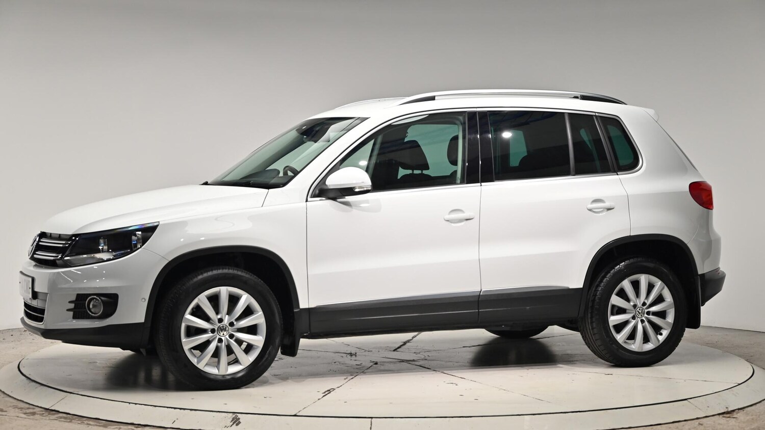 Used Volkswagen Tiguan 2014 for sale - 76832852: Photo 18