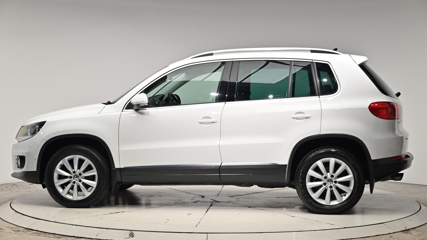 Used Volkswagen Tiguan 2014 for sale - 76832852: Photo 21