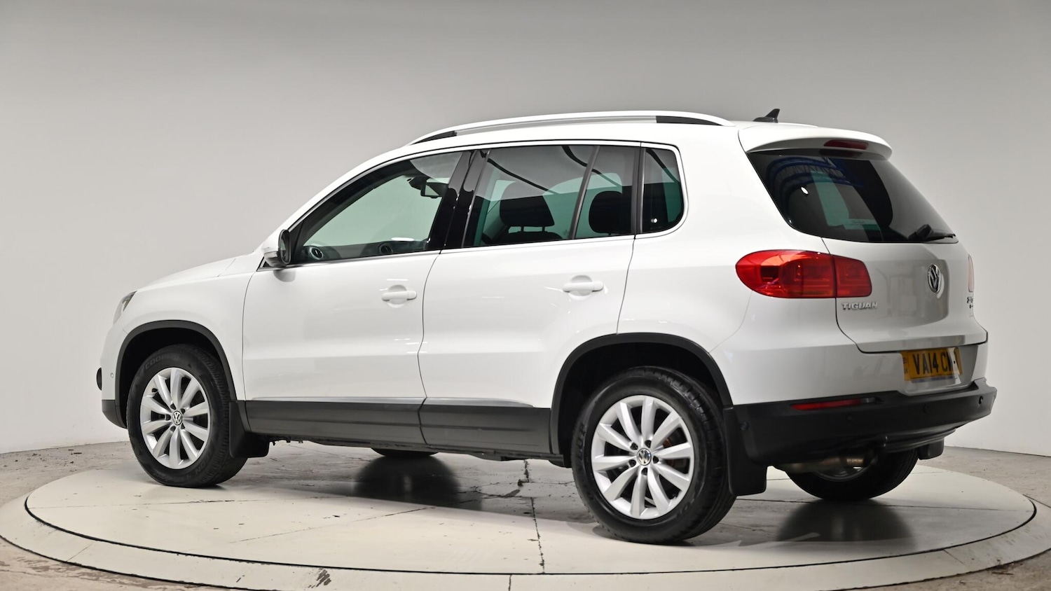 Used Volkswagen Tiguan 2014 for sale - 76832852: Photo 24