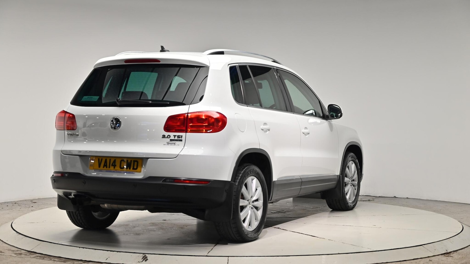 Used Volkswagen Tiguan 2014 for sale - 76832852: Photo 32