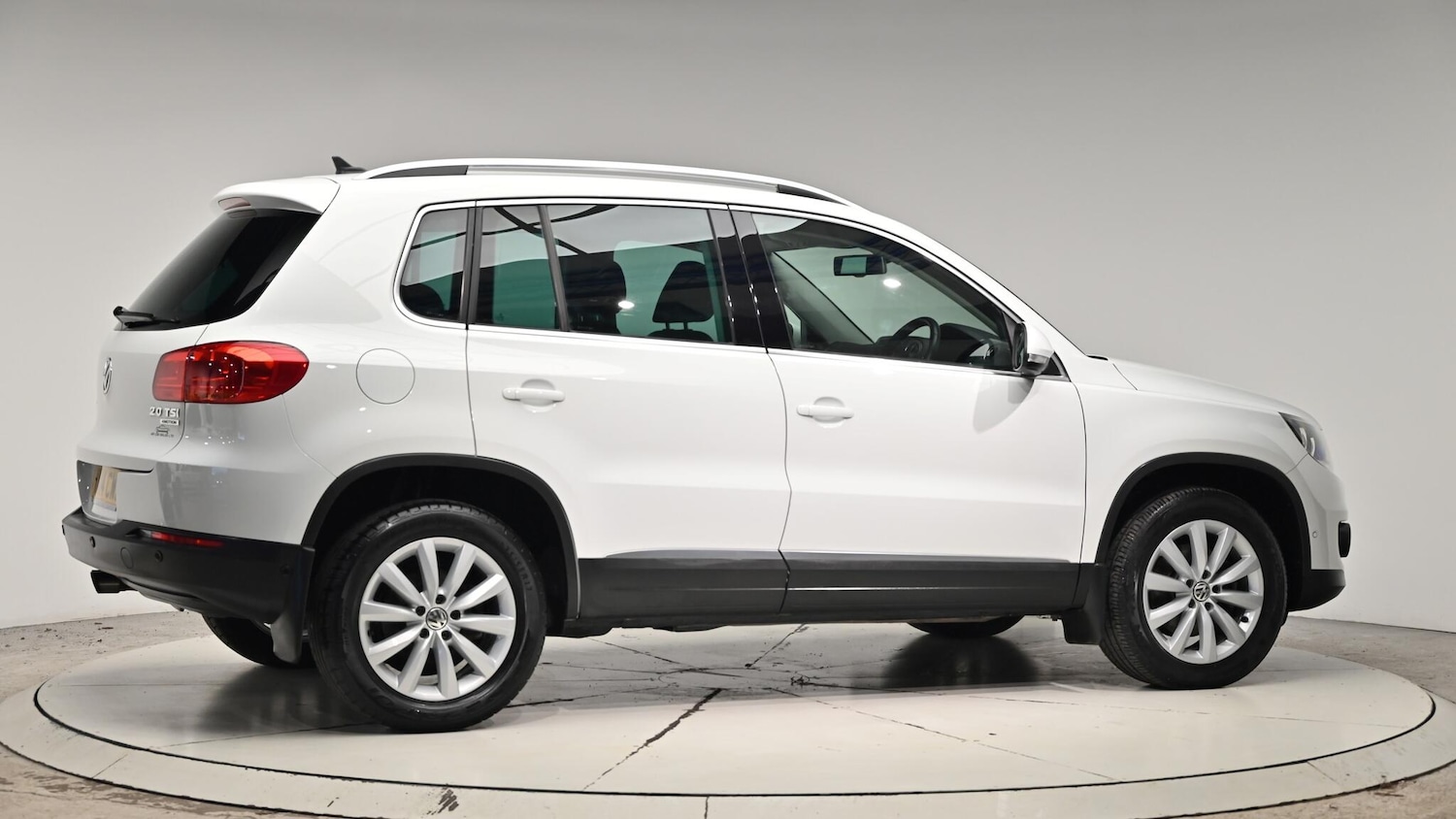 Used Volkswagen Tiguan 2014 for sale - 76832852: Photo 36