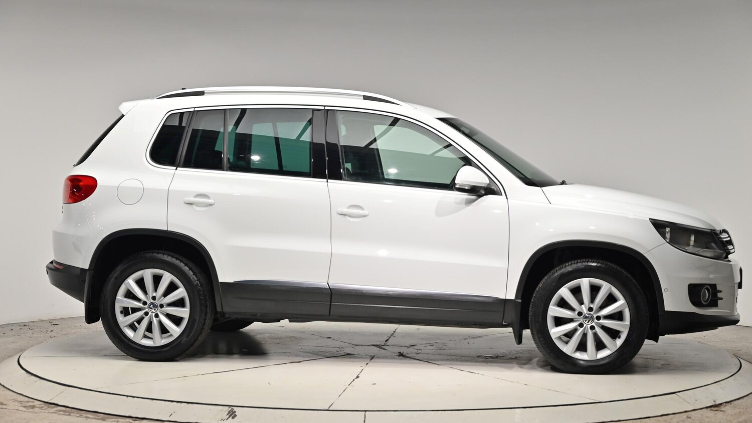 Used Volkswagen Tiguan 2014 for sale - 76832852: Photo 39