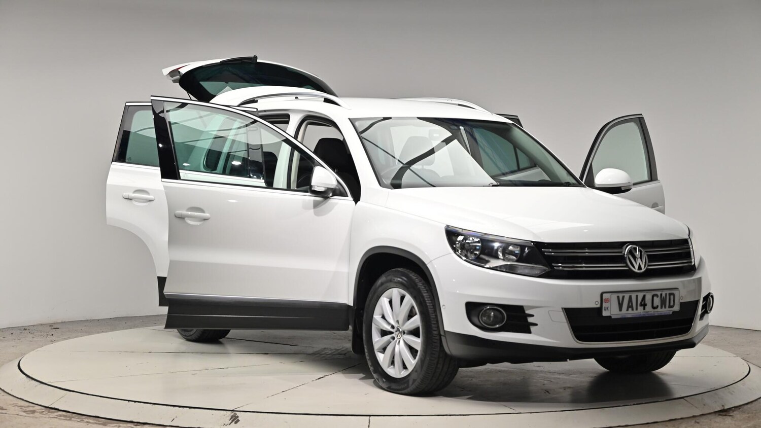 Used Volkswagen Tiguan 2014 for sale - 76832852: Photo 44