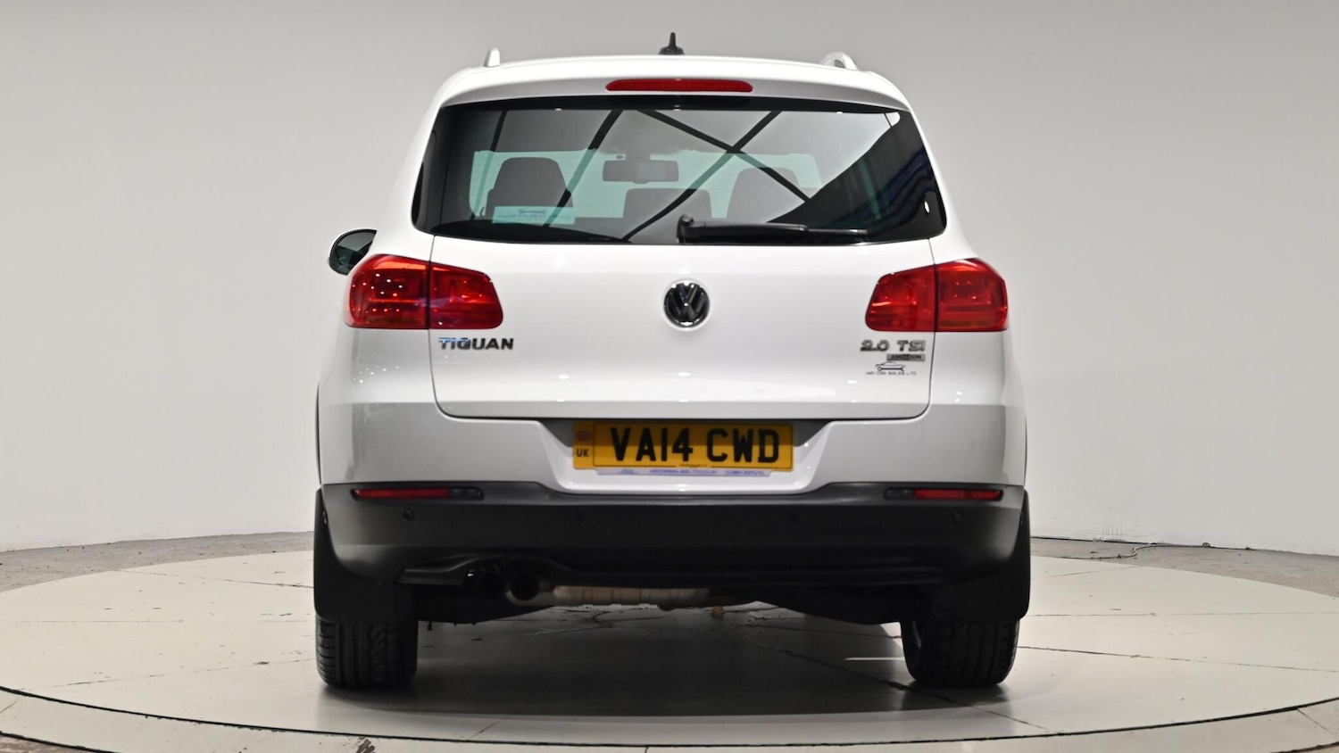 Used Volkswagen Tiguan 2014 for sale - 76832852: Photo 5