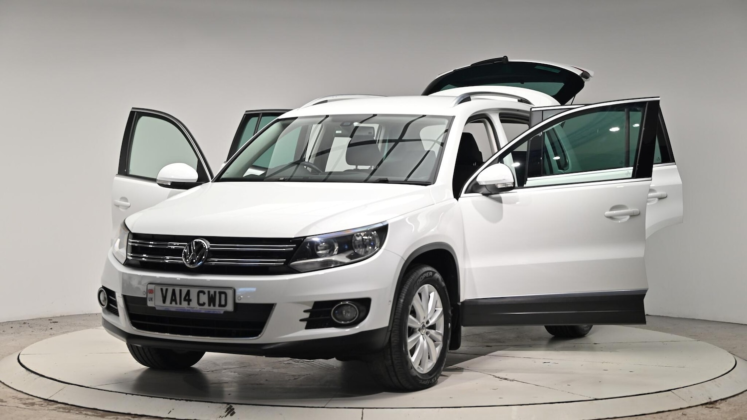 Used Volkswagen Tiguan 2014 for sale - 76832852: Photo 50