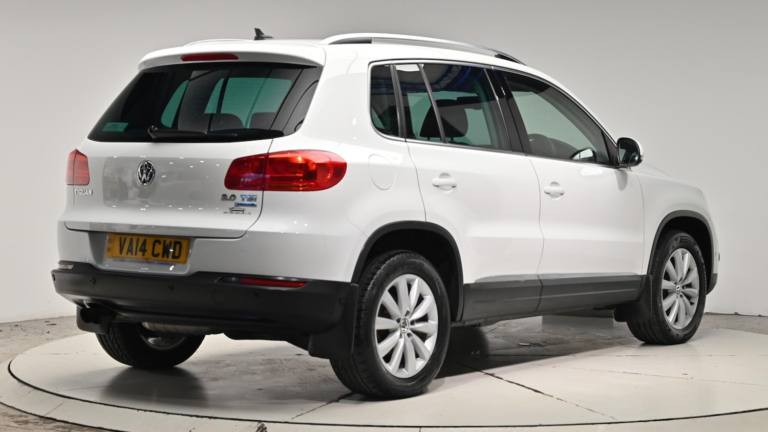 Used Volkswagen Tiguan 2014 for sale - 76832852: Photo 6