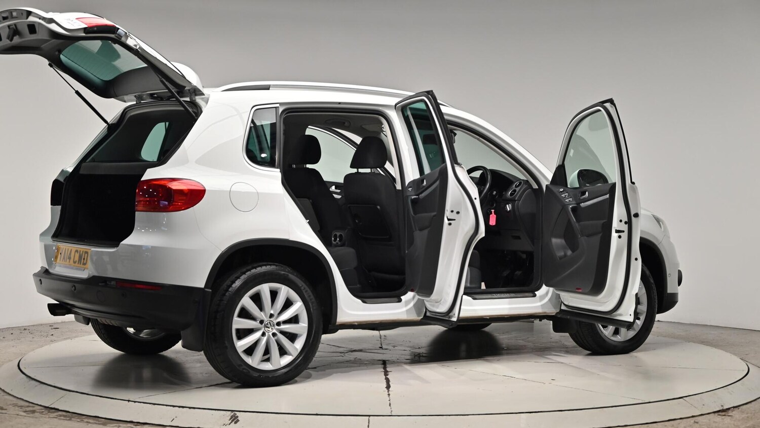 Used Volkswagen Tiguan 2014 for sale - 76832852: Photo 71