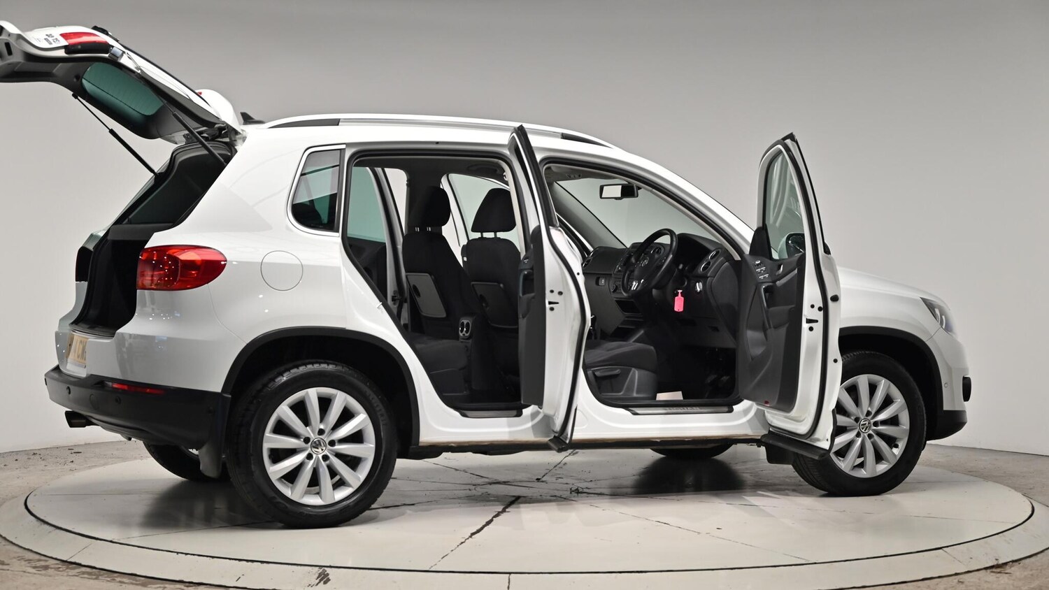 Used Volkswagen Tiguan 2014 for sale - 76832852: Photo 72