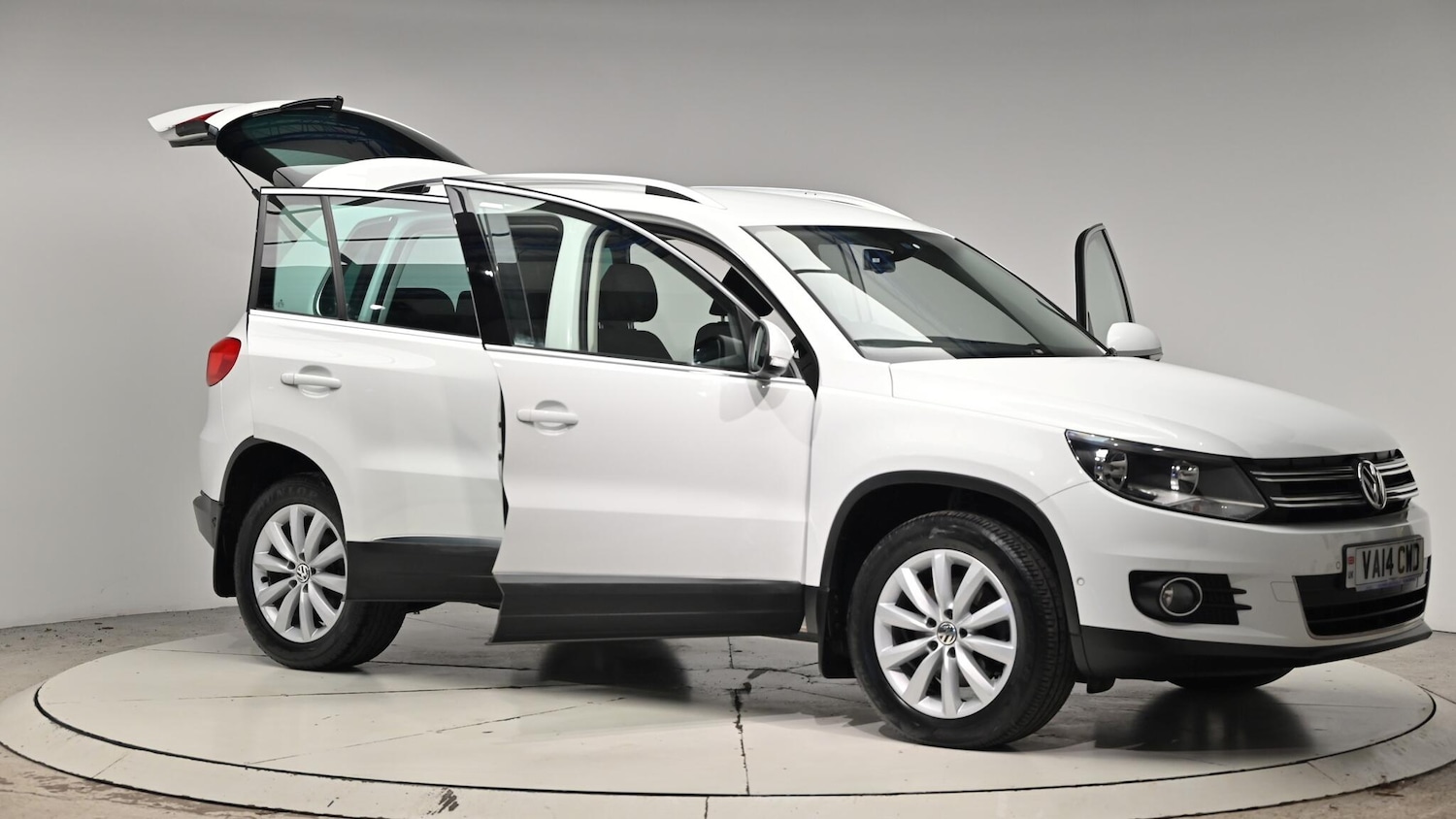 Used Volkswagen Tiguan 2014 for sale - 76832852: Photo 78