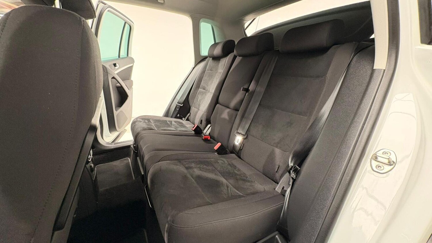 Used Volkswagen Tiguan 2014 for sale - 76832852: Photo 86