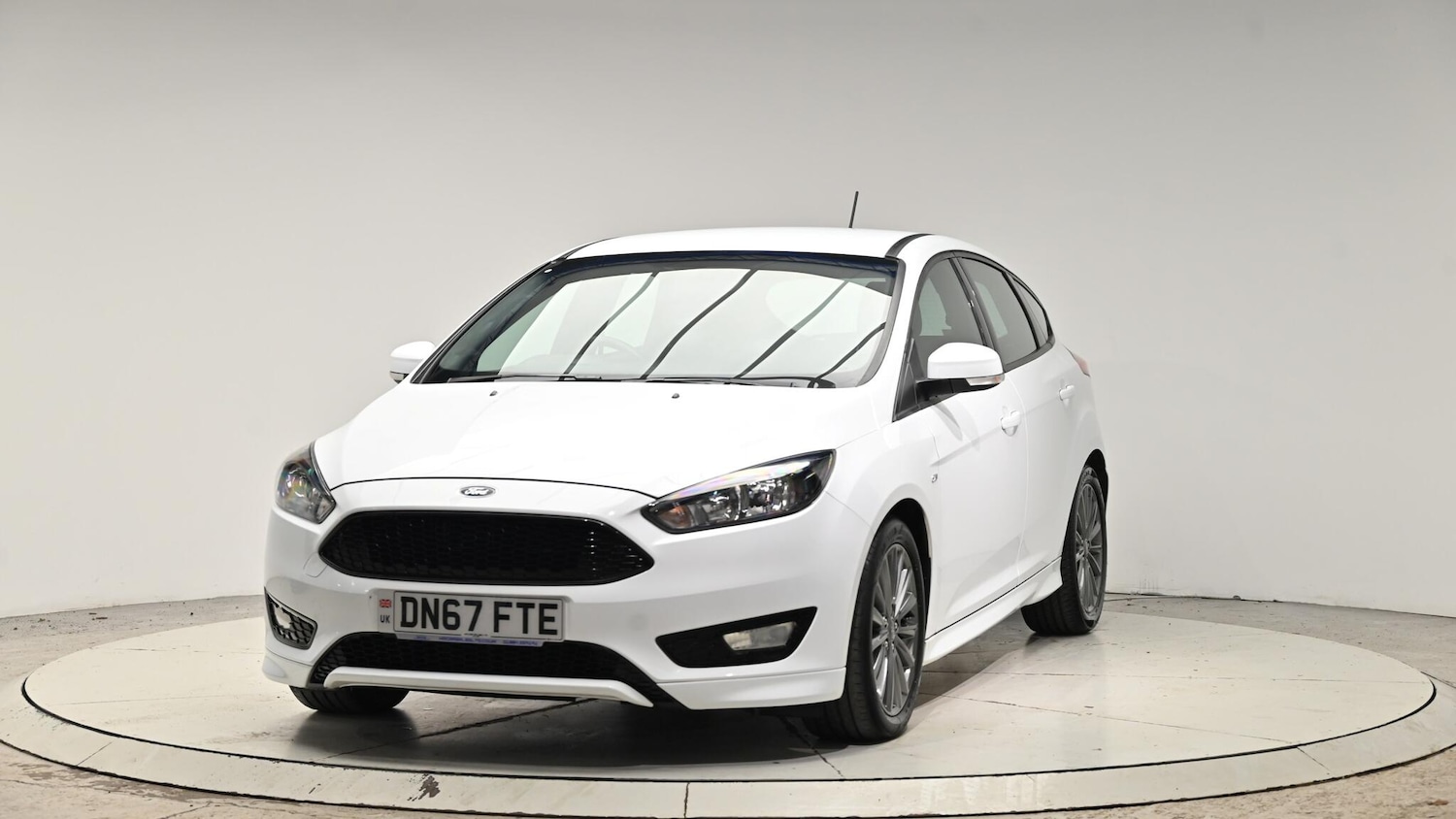 Used Ford Focus 2017 for sale - 77039701: Photo 13
