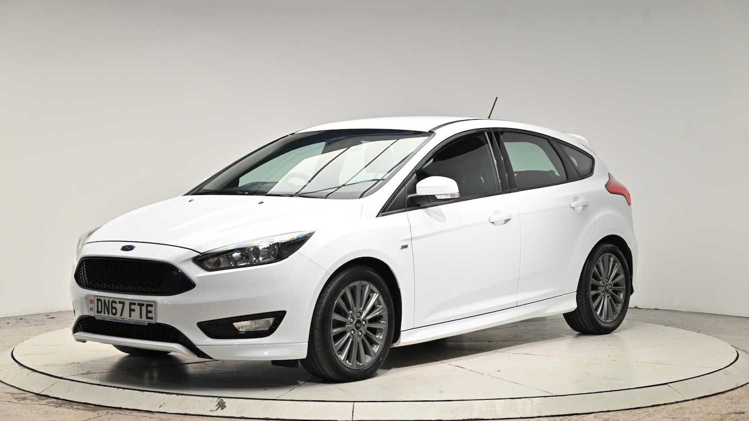 Used Ford Focus 2017 for sale - 77039701: Photo 15
