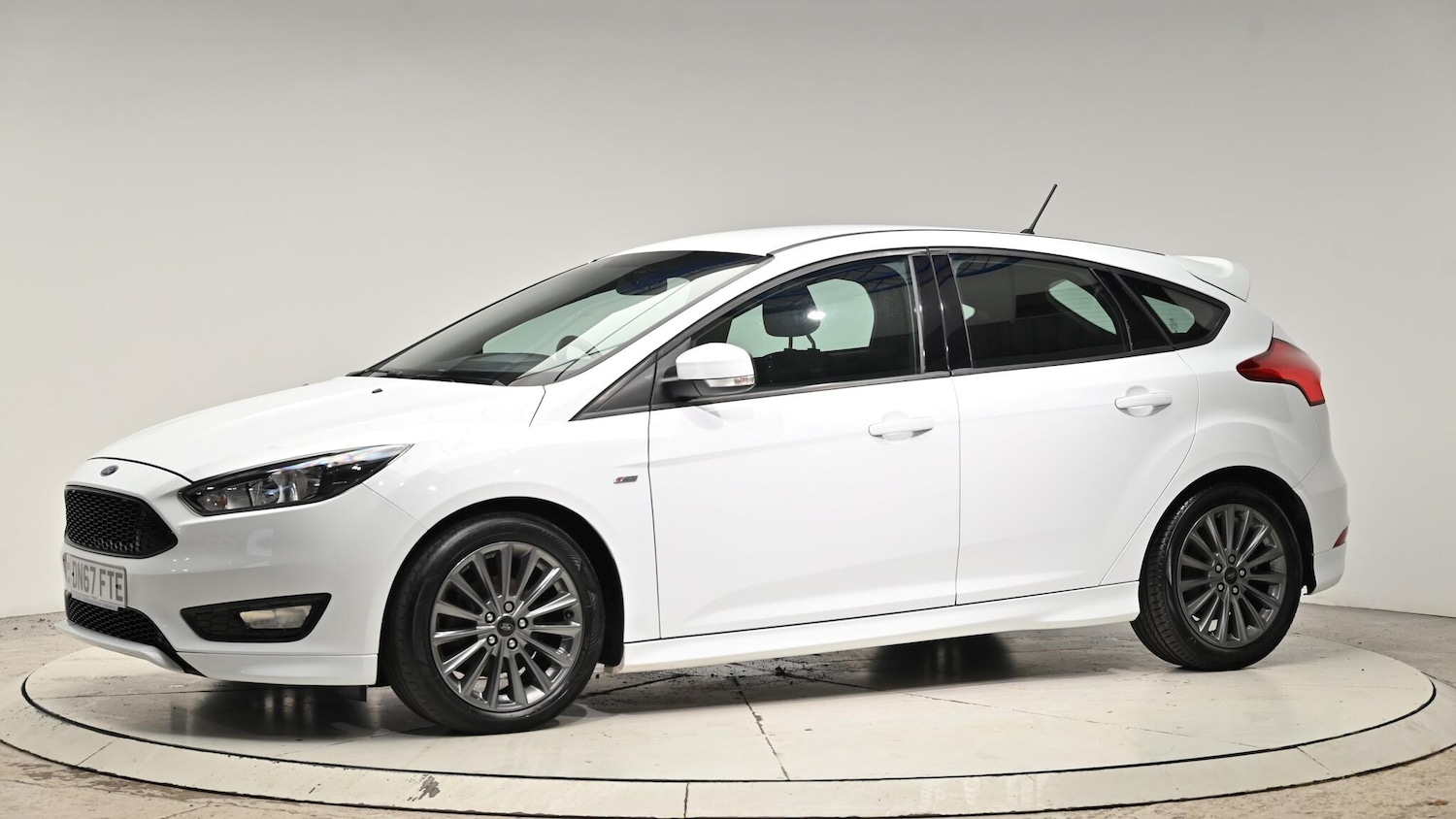 Used Ford Focus 2017 for sale - 77039701: Photo 17
