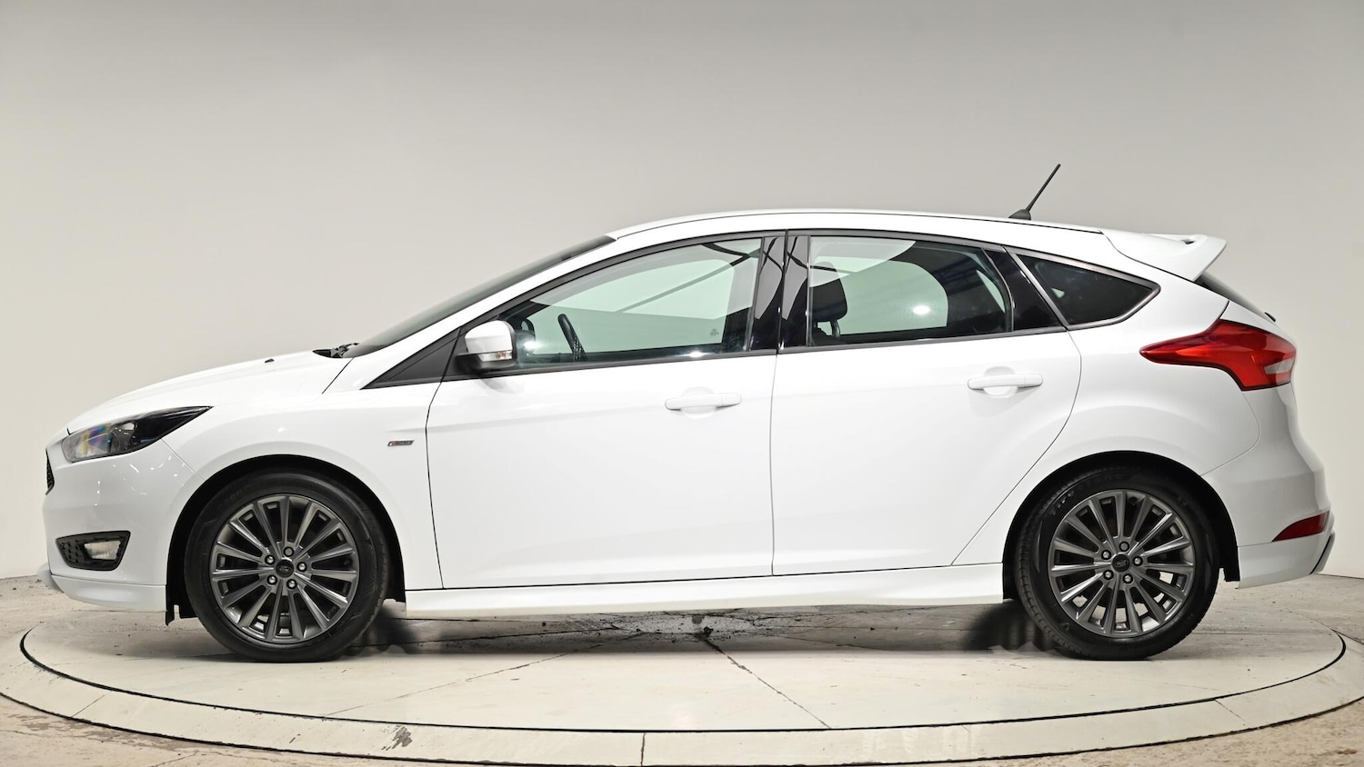 Used Ford Focus 2017 for sale - 77039701: Photo 20