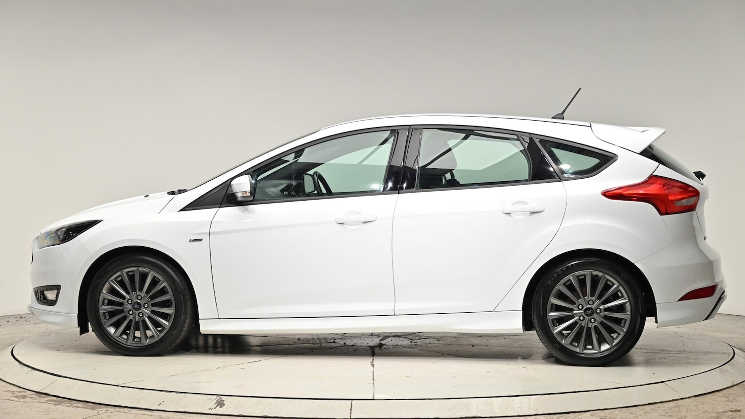 Used Ford Focus 2017 for sale - 77039701: Photo 21