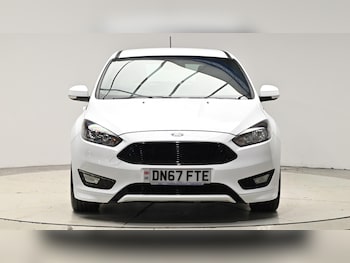 Used Ford Focus 2017 for sale - 77039701: Photo