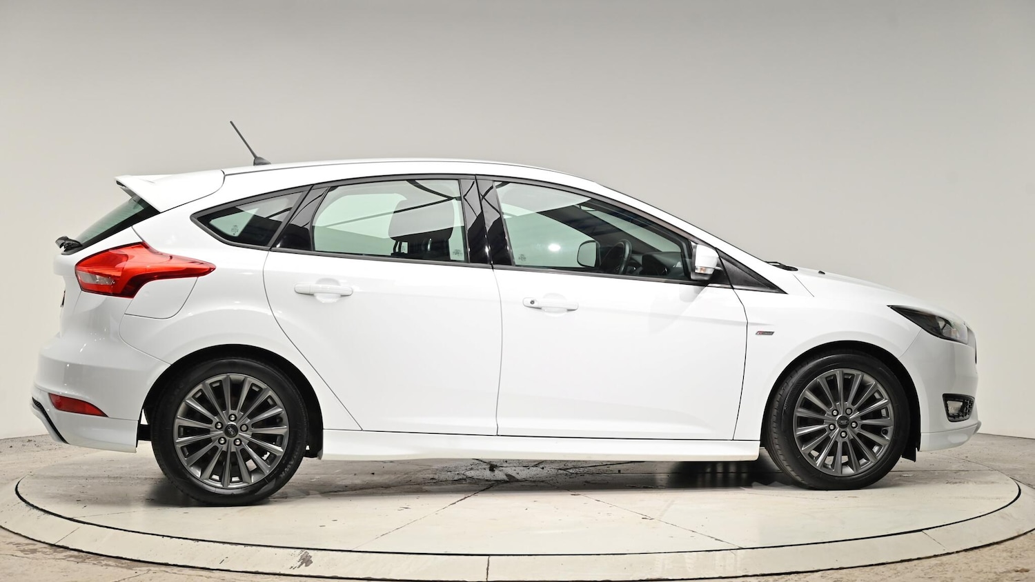 Used Ford Focus 2017 for sale - 77039701: Photo 37