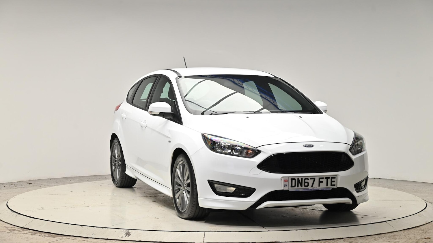 Used Ford Focus 2017 for sale - 77039701: Photo 9