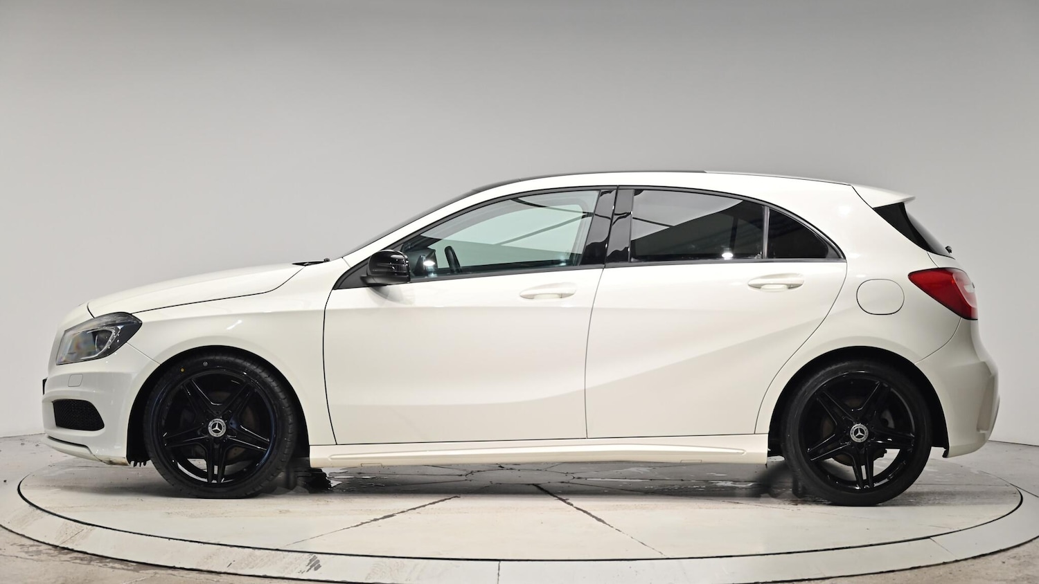 Used Mercedes-Benz A-Class 2013 for sale - 76550375: Photo 20