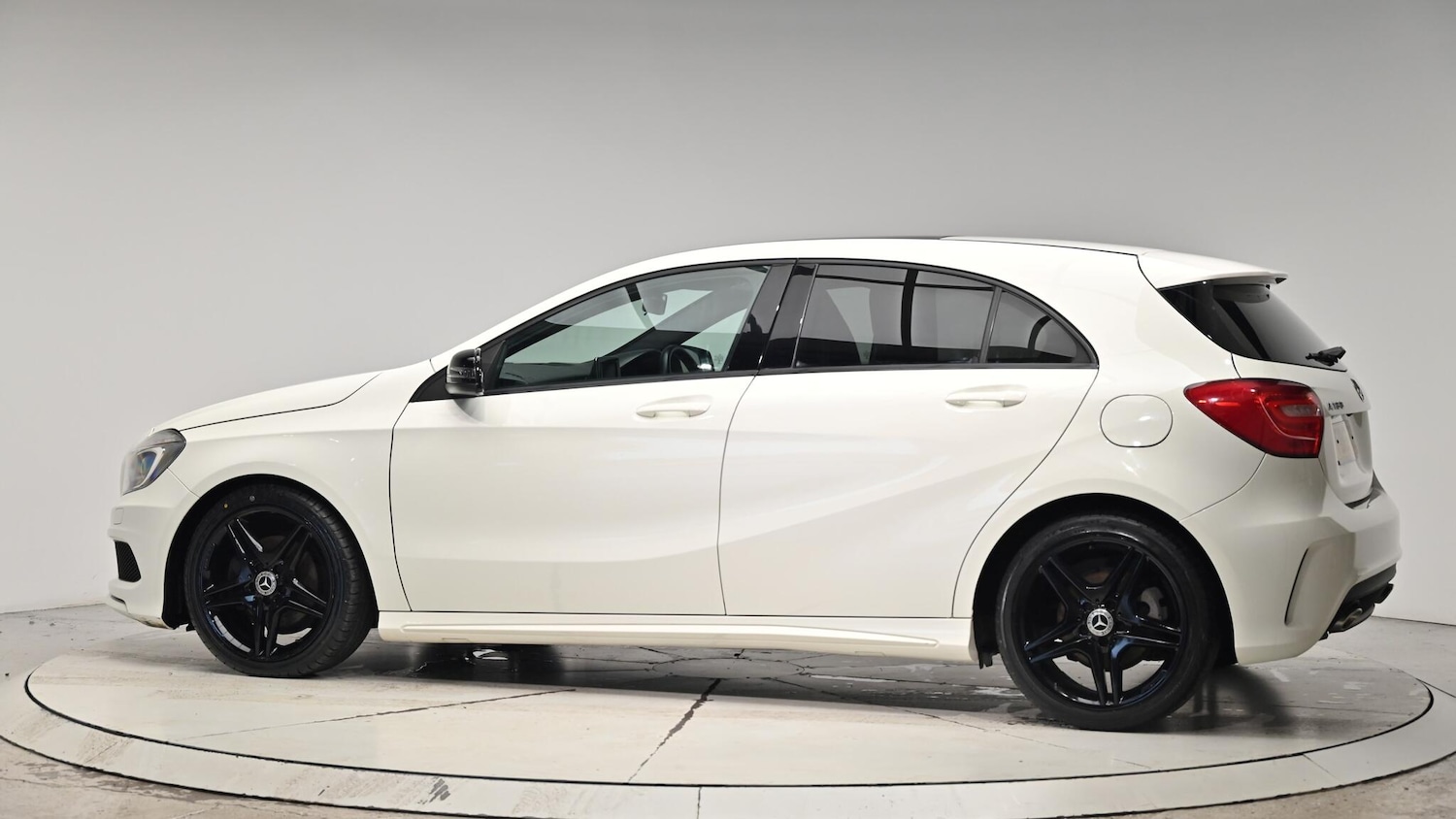 Used Mercedes-Benz A-Class 2013 for sale - 76550375: Photo 22