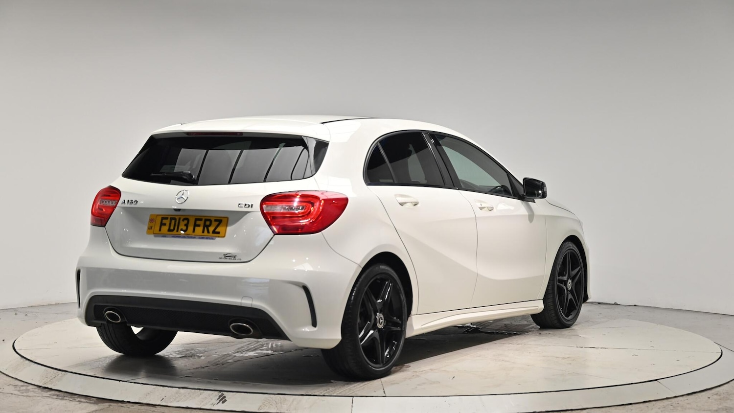 Used Mercedes-Benz A-Class 2013 for sale - 76550375: Photo 32