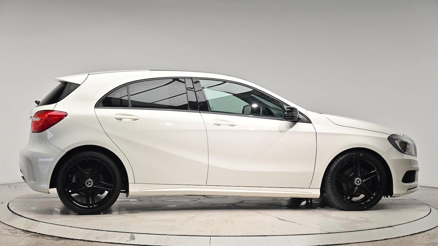 Used Mercedes-Benz A-Class 2013 for sale - 76550375: Photo 37