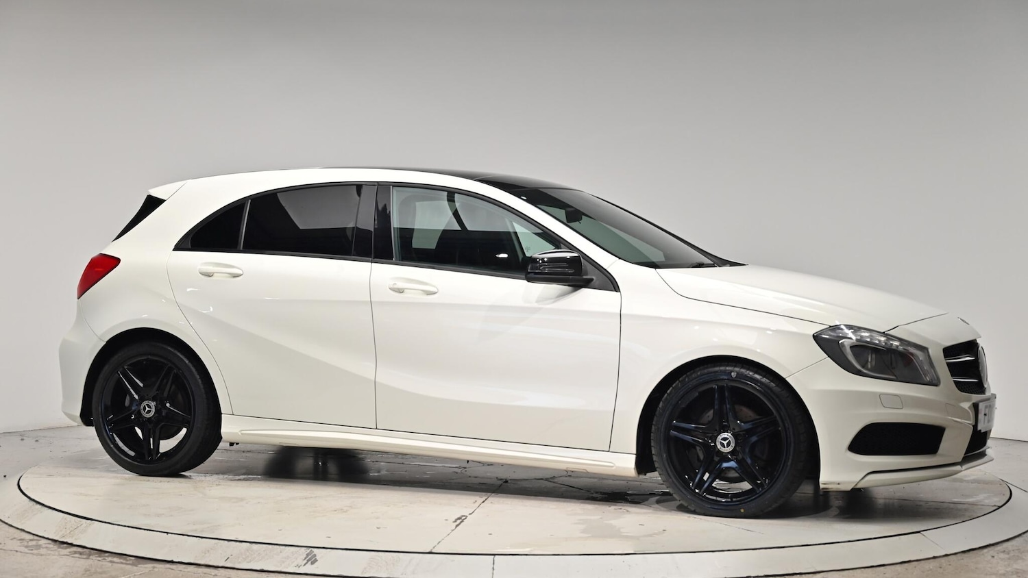 Used Mercedes-Benz A-Class 2013 for sale - 76550375: Photo 40