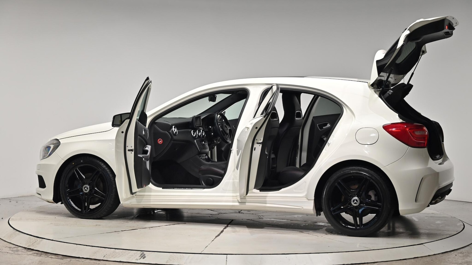 Used Mercedes-Benz A-Class 2013 for sale - 76550375: Photo 58