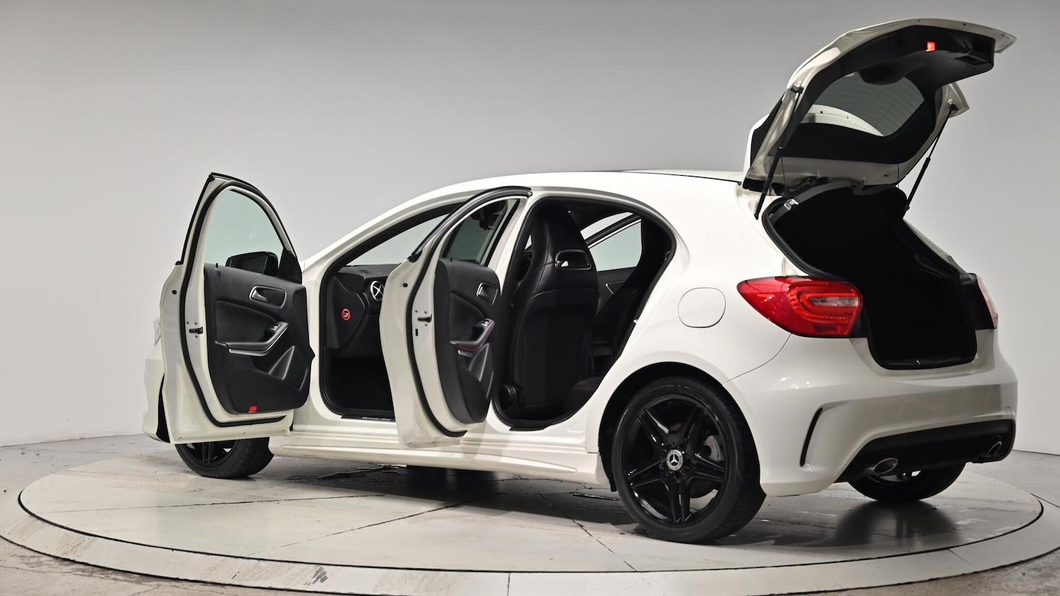 Used Mercedes-Benz A-Class 2013 for sale - 76550375: Photo 60