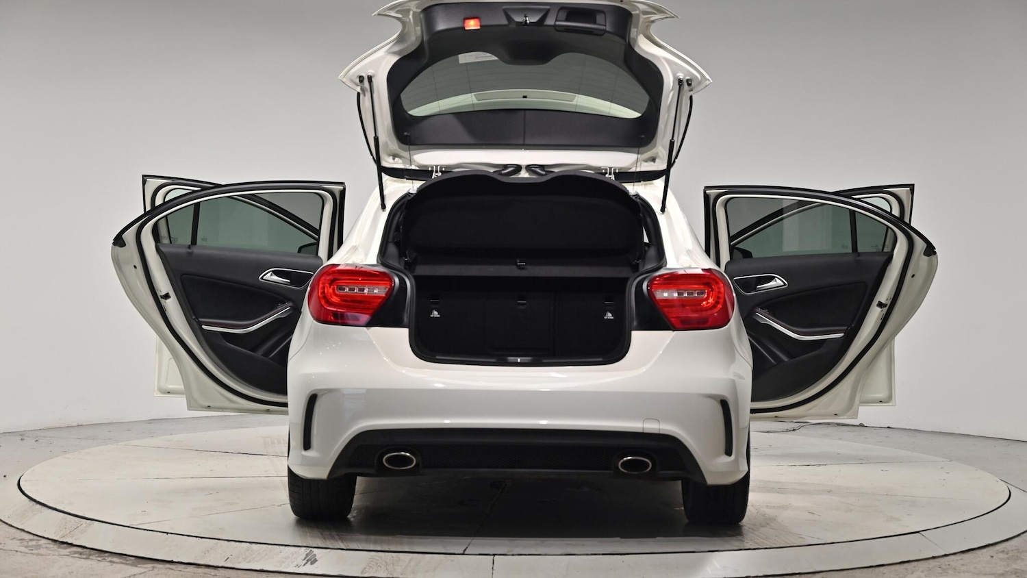 Used Mercedes-Benz A-Class 2013 for sale - 76550375: Photo 65