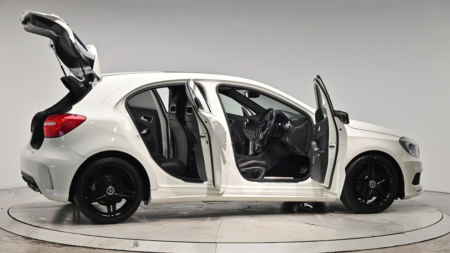 Used Mercedes-Benz A-Class 2013 for sale - 76550375: Photo 72