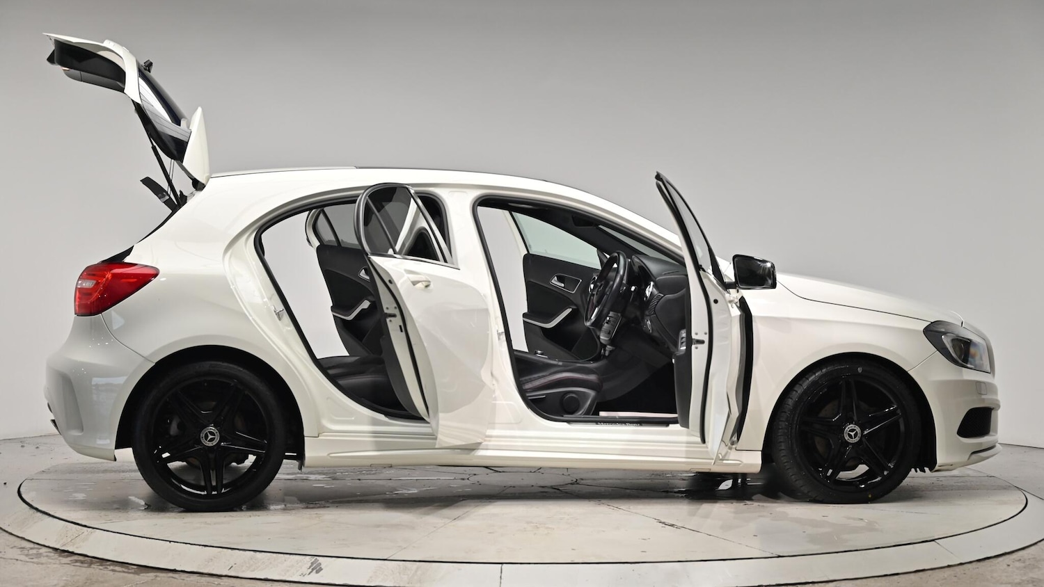 Used Mercedes-Benz A-Class 2013 for sale - 76550375: Photo 73