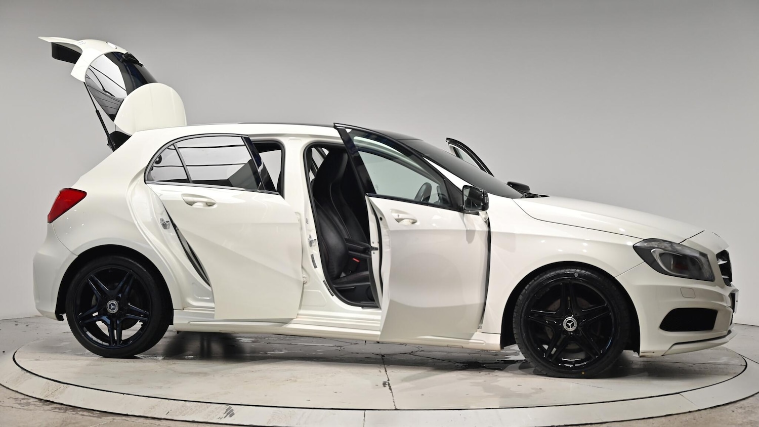 Used Mercedes-Benz A-Class 2013 for sale - 76550375: Photo 75