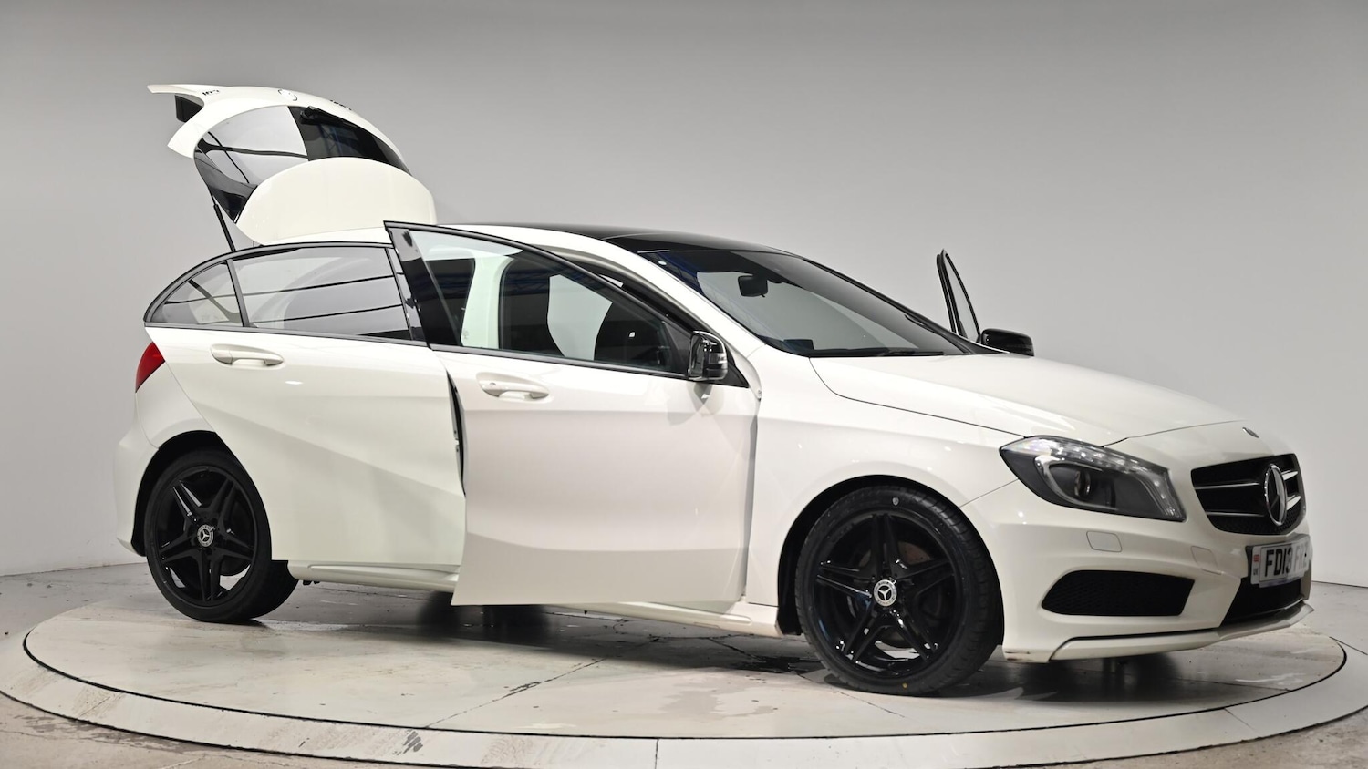 Used Mercedes-Benz A-Class 2013 for sale - 76550375: Photo 77