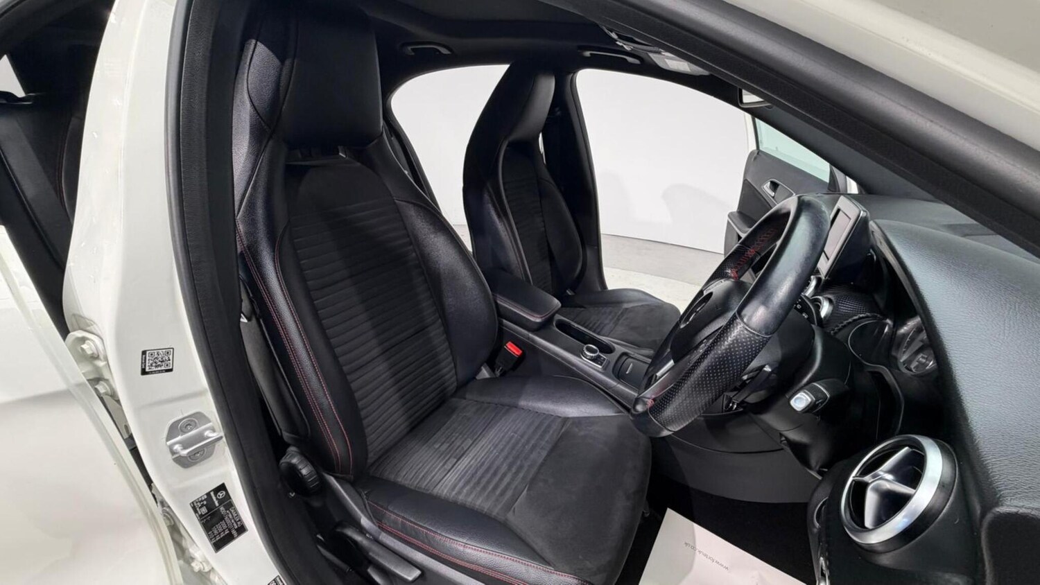 Used Mercedes-Benz A-Class 2013 for sale - 76550375: Photo 82