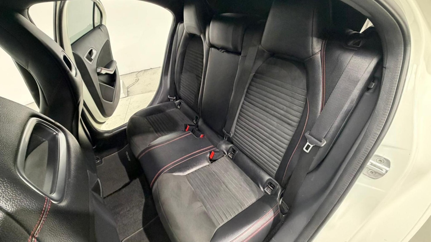 Used Mercedes-Benz A-Class 2013 for sale - 76550375: Photo 85