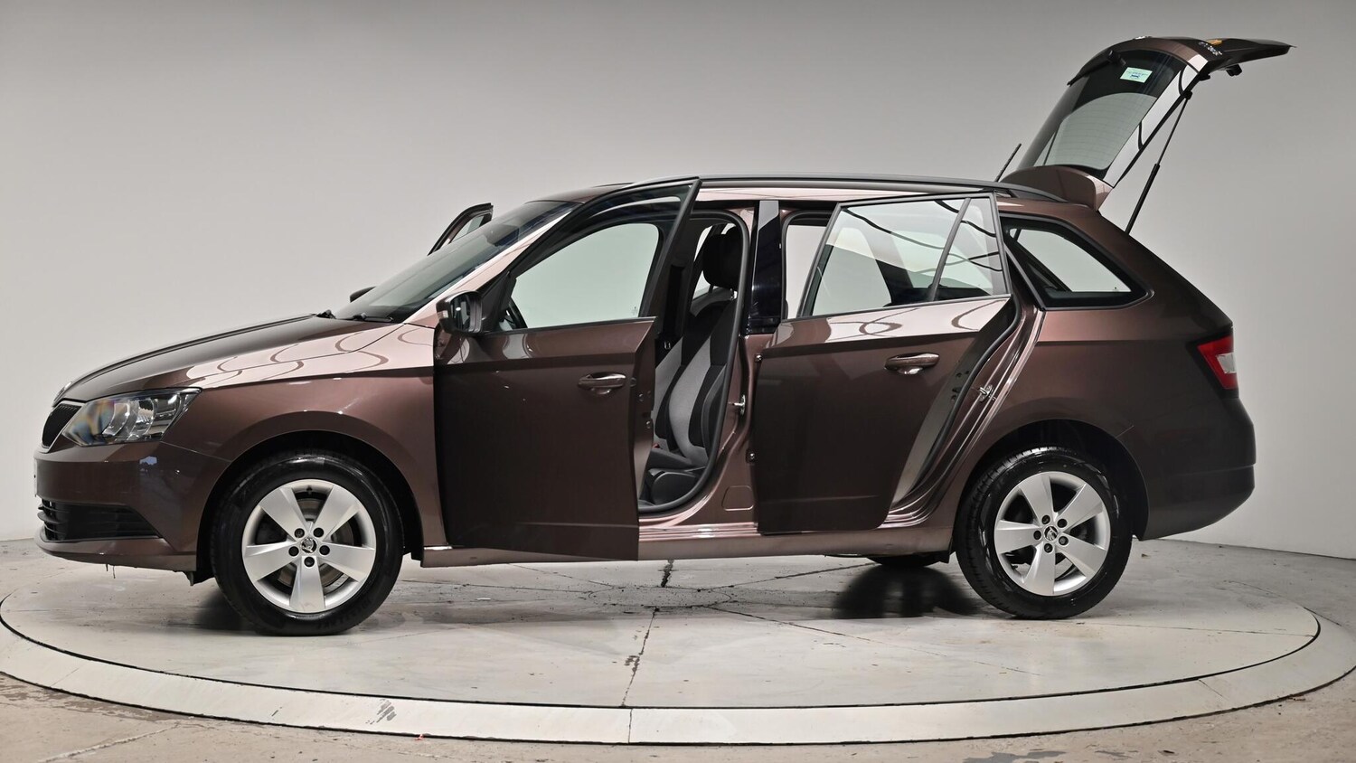 Used Skoda Fabia 2015 for sale - 76239871: Photo 55