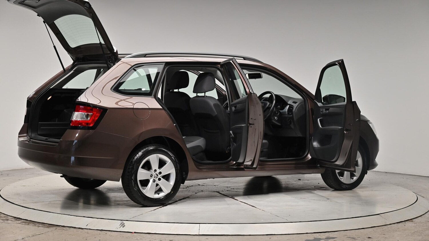 Used Skoda Fabia 2015 for sale - 76239871: Photo 71