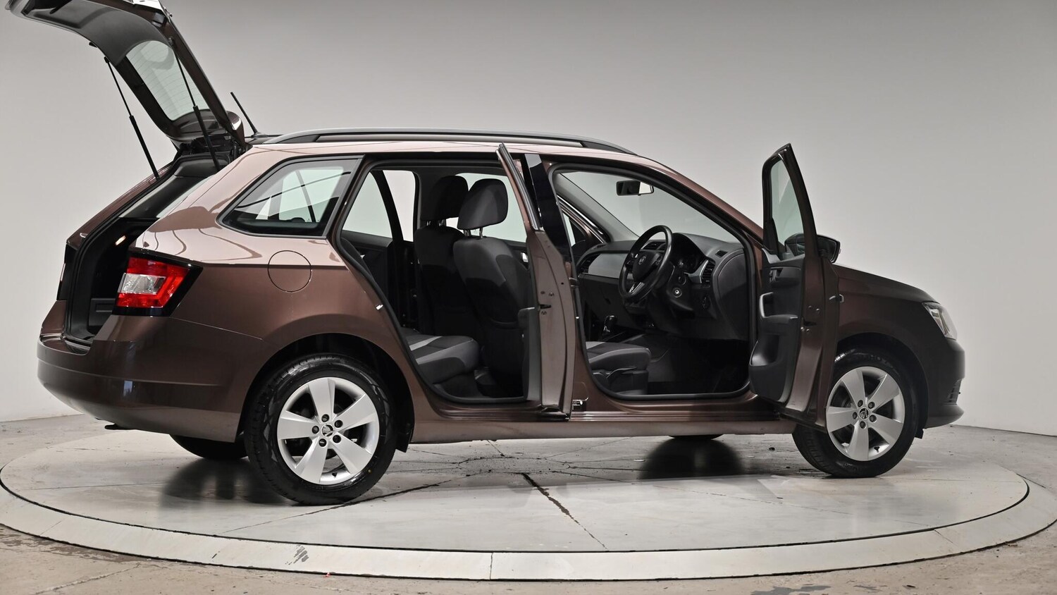 Used Skoda Fabia 2015 for sale - 76239871: Photo 72