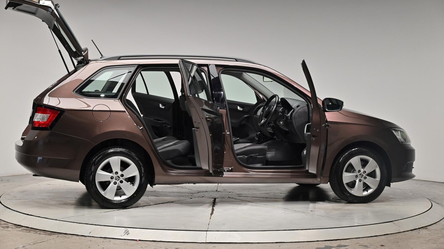 Used Skoda Fabia 2015 for sale - 76239871: Photo 73