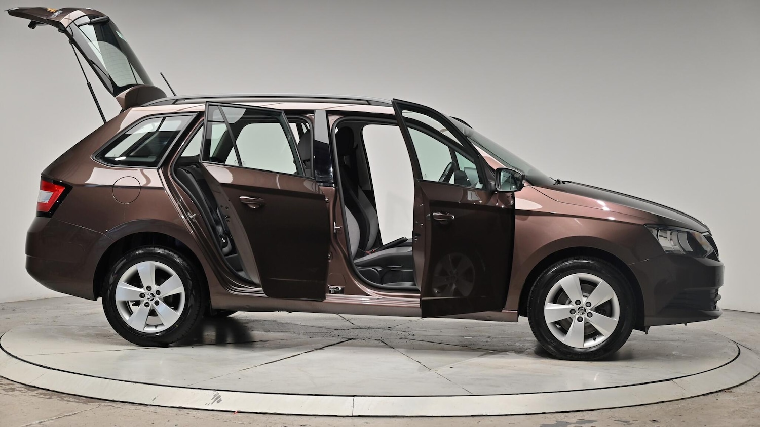 Used Skoda Fabia 2015 for sale - 76239871: Photo 75